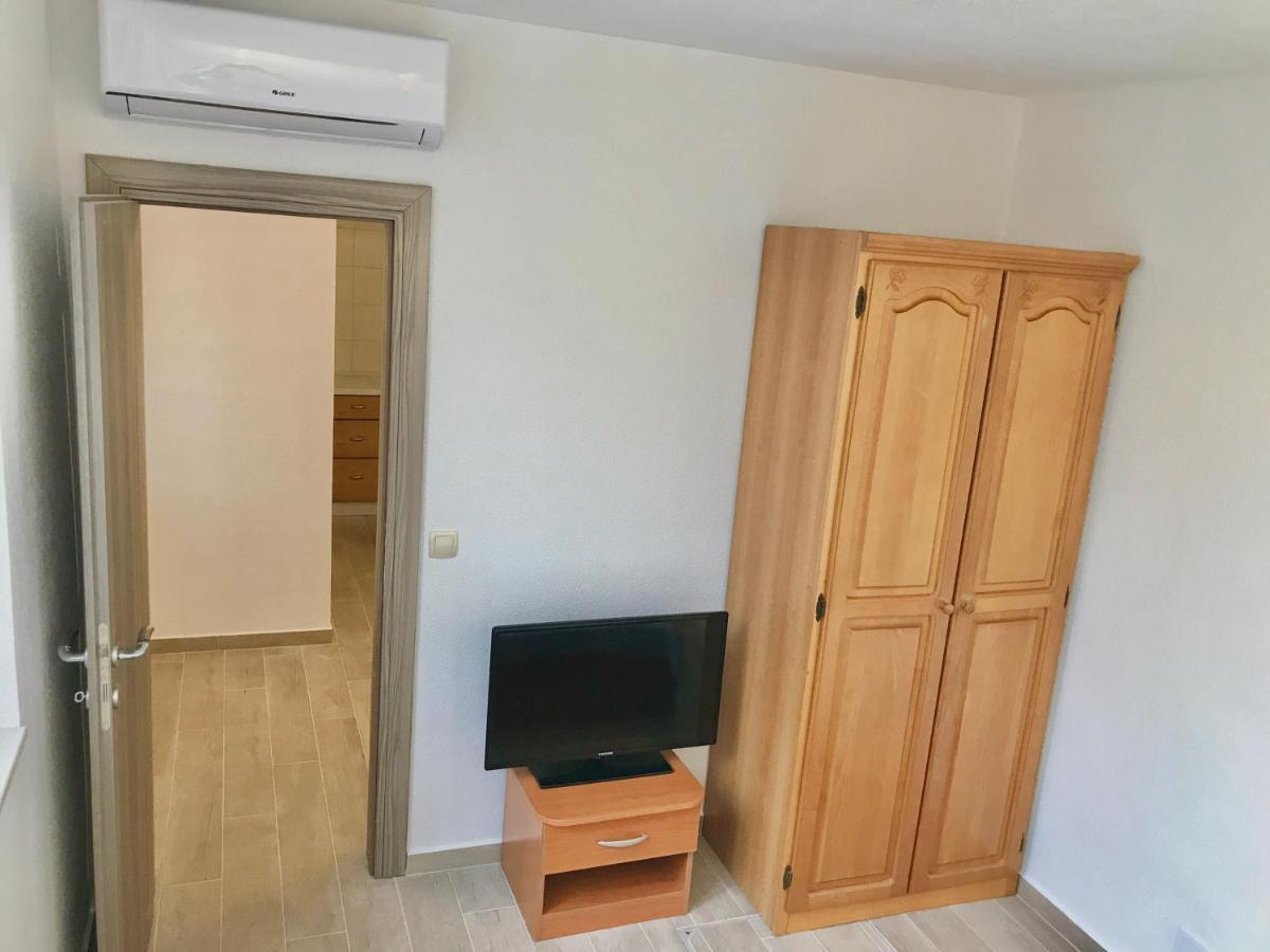 Apartmani Ruzica Zastražišće Extérieur photo