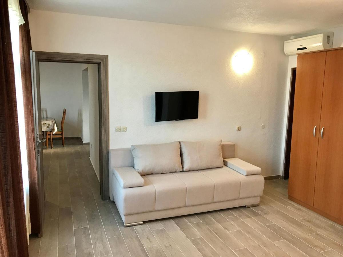 Apartmani Ruzica Zastražišće Extérieur photo