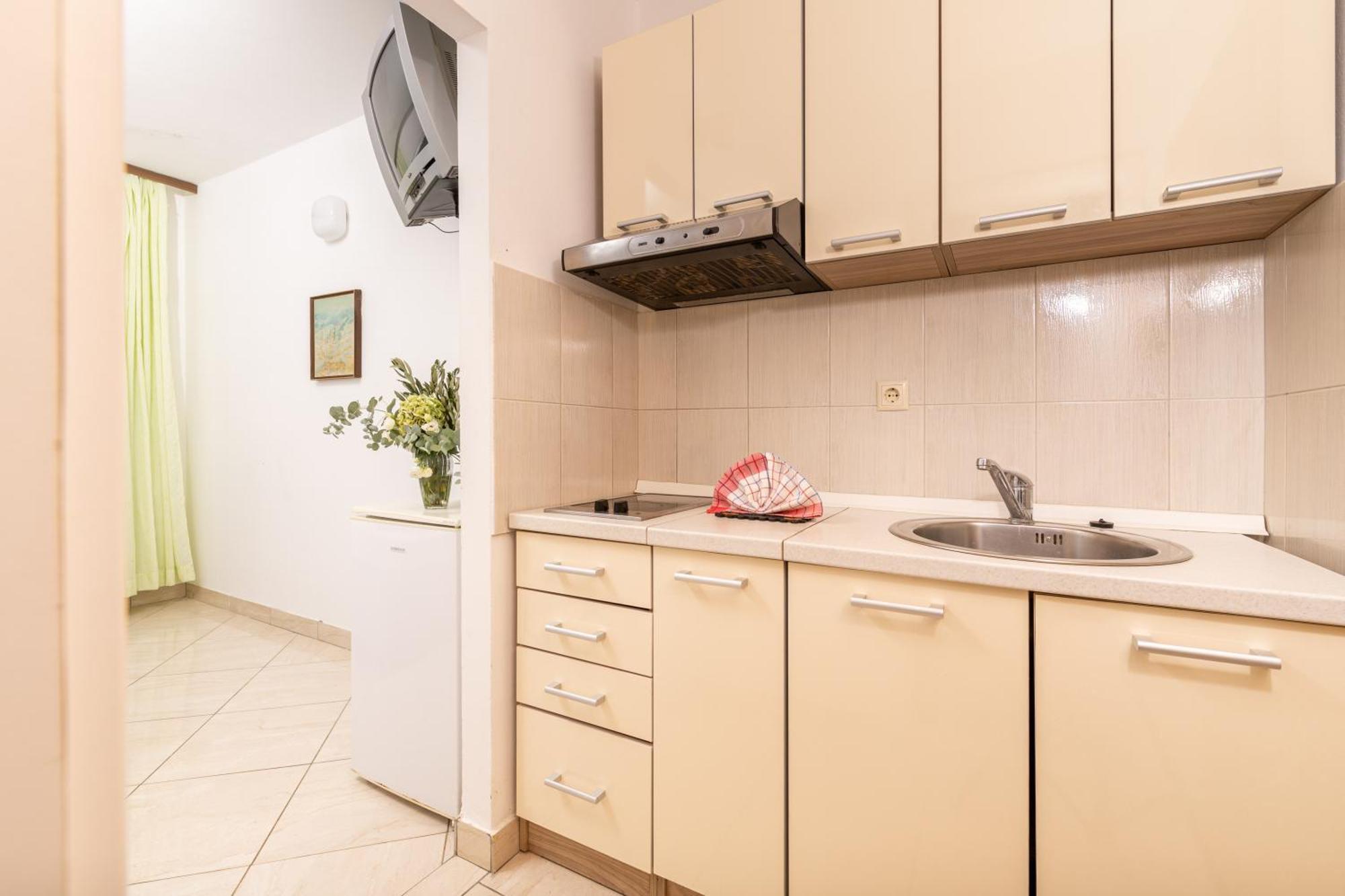Apartmani Ruzica Zastražišće Extérieur photo
