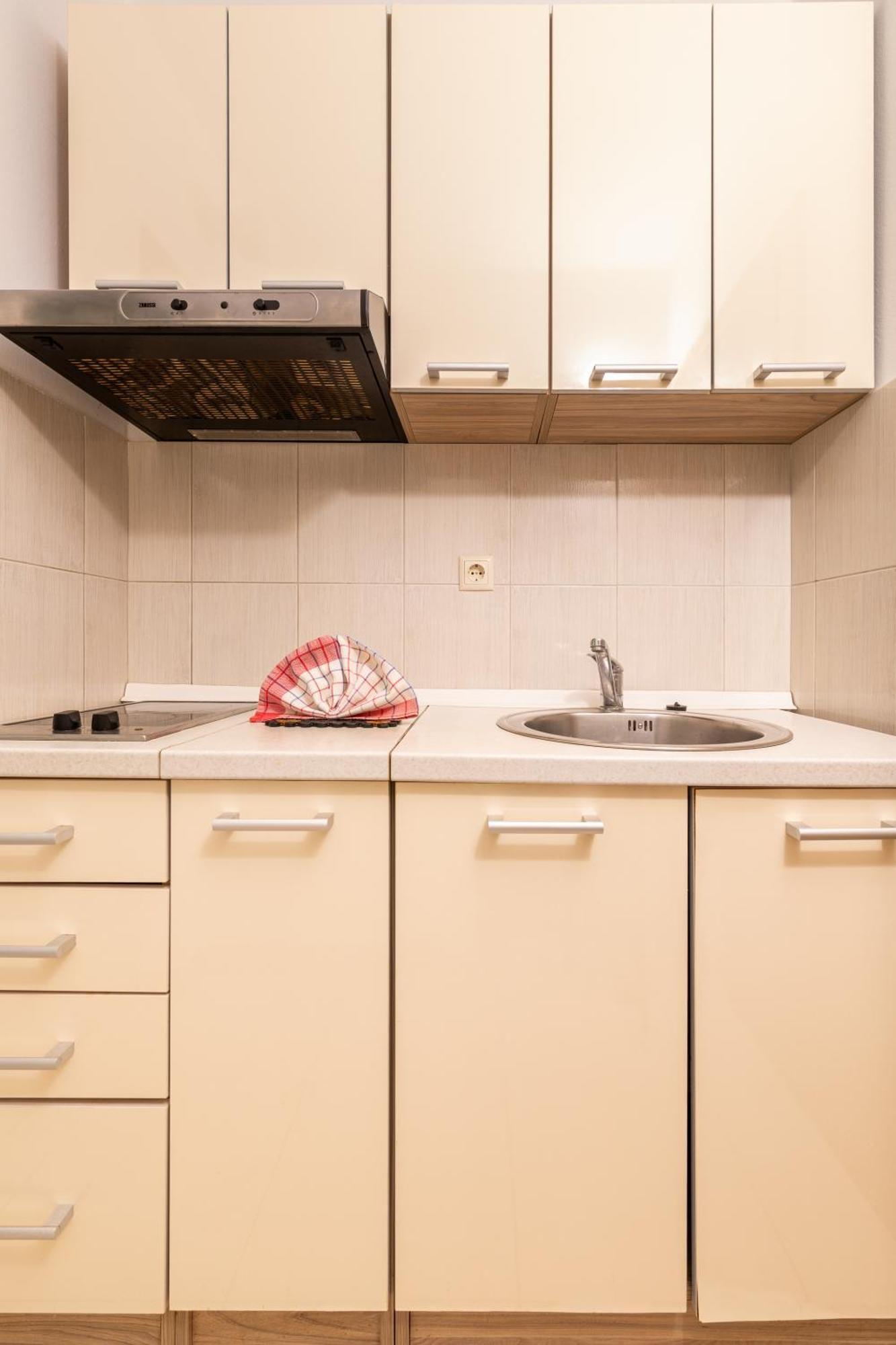 Apartmani Ruzica Zastražišće Extérieur photo