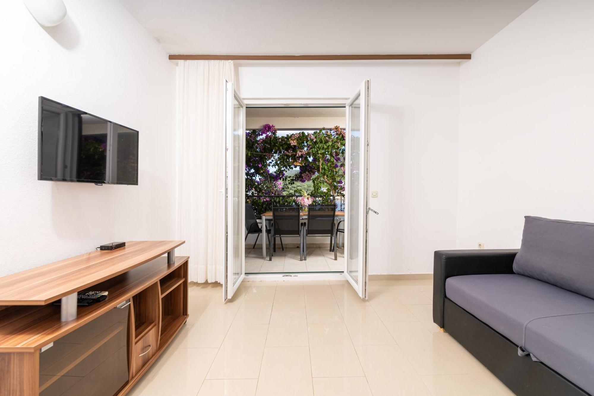 Apartmani Ruzica Zastražišće Extérieur photo