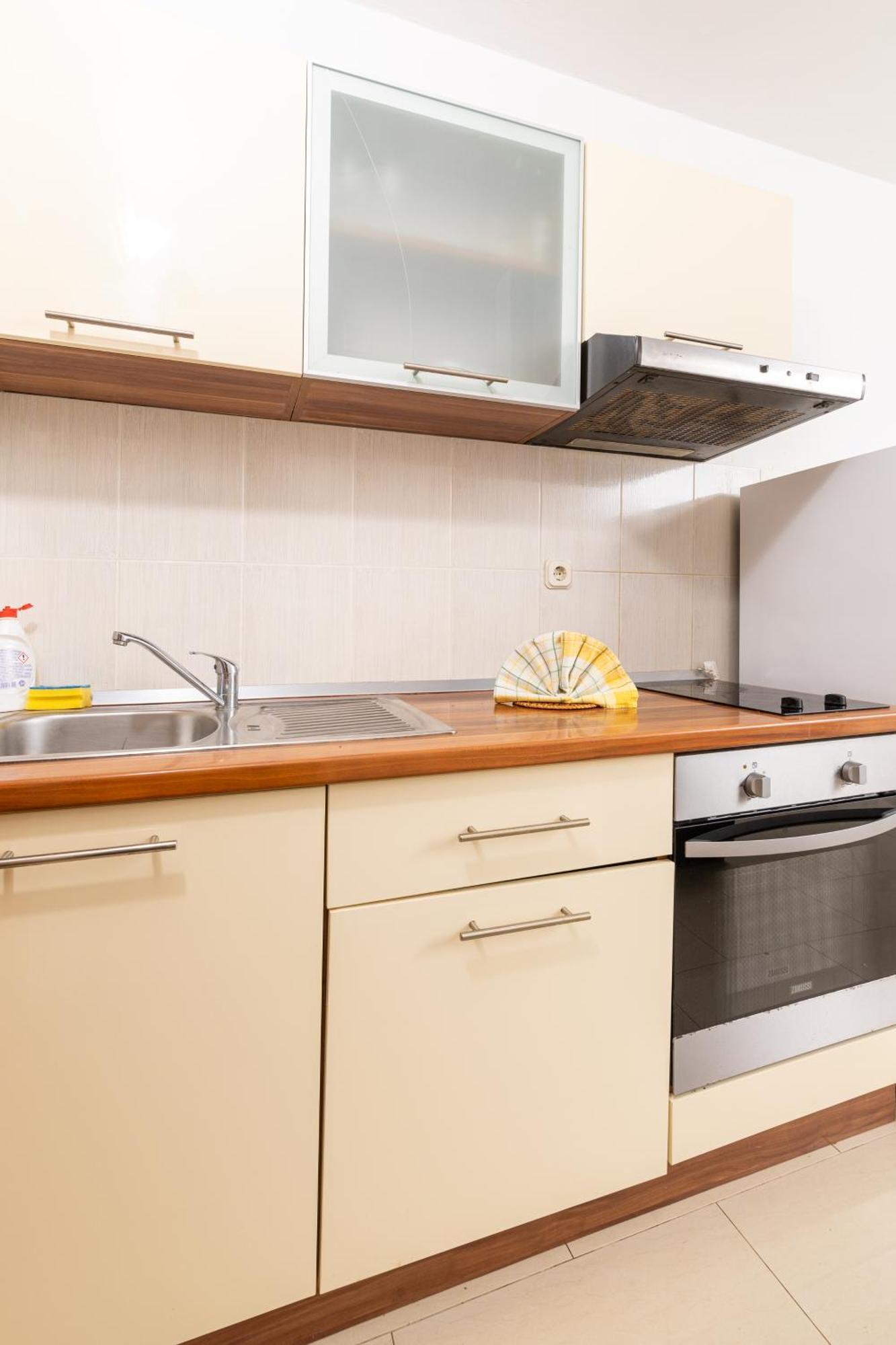 Apartmani Ruzica Zastražišće Extérieur photo