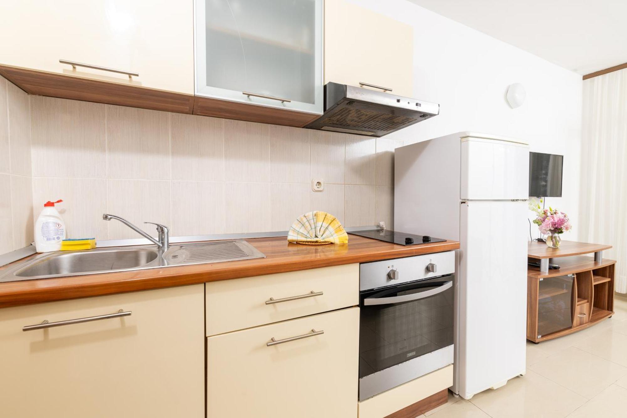 Apartmani Ruzica Zastražišće Extérieur photo
