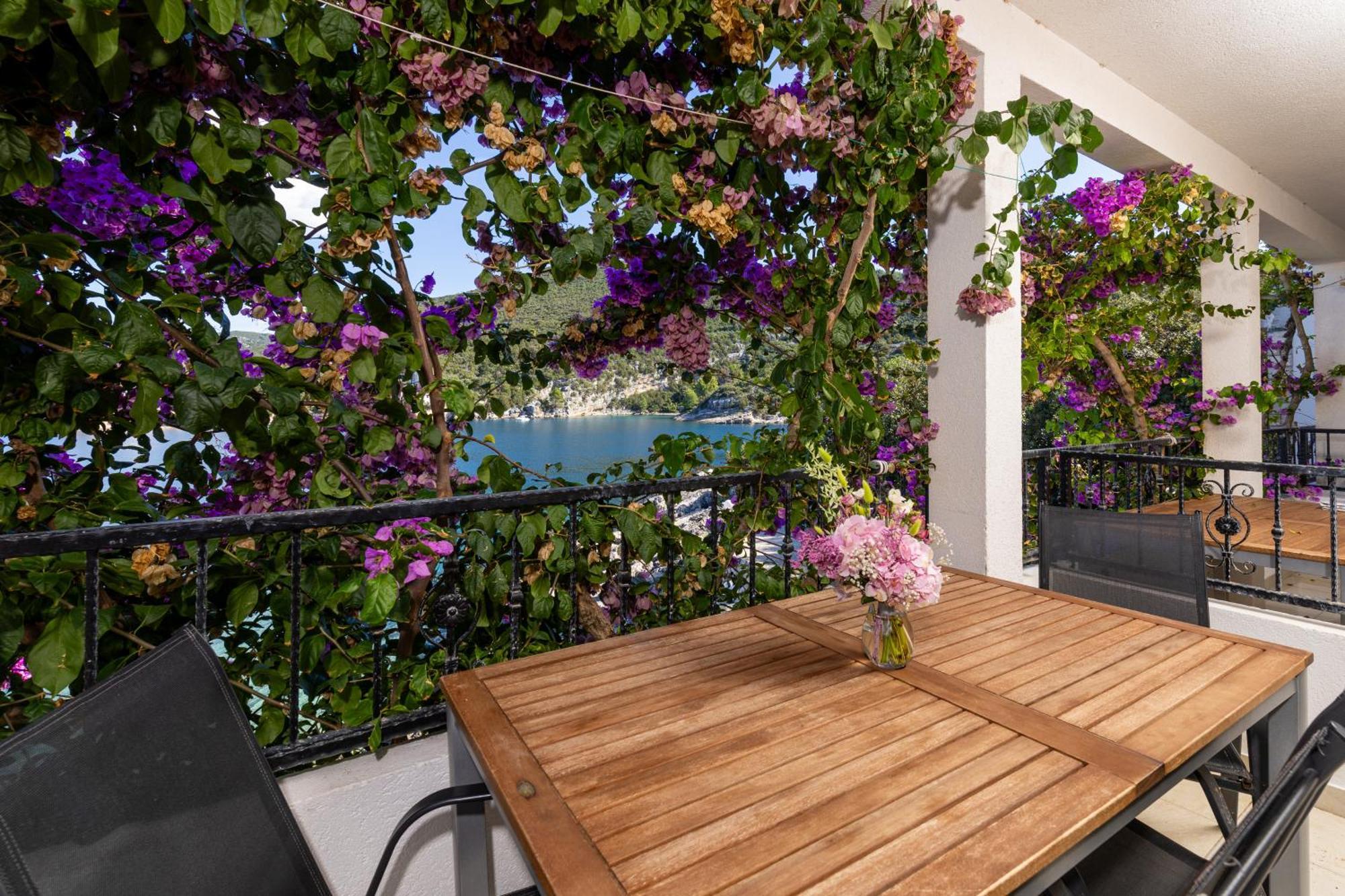 Apartmani Ruzica Zastražišće Extérieur photo