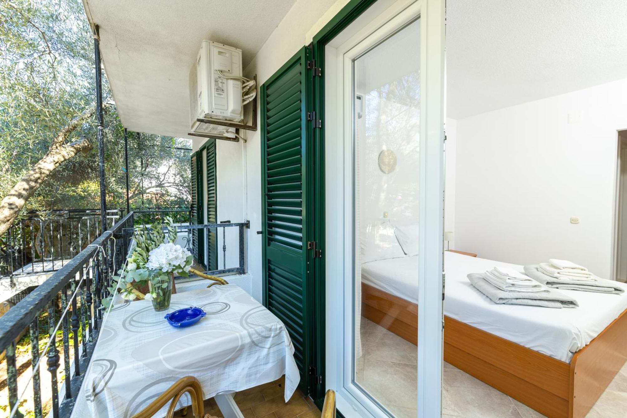 Apartmani Ruzica Zastražišće Extérieur photo