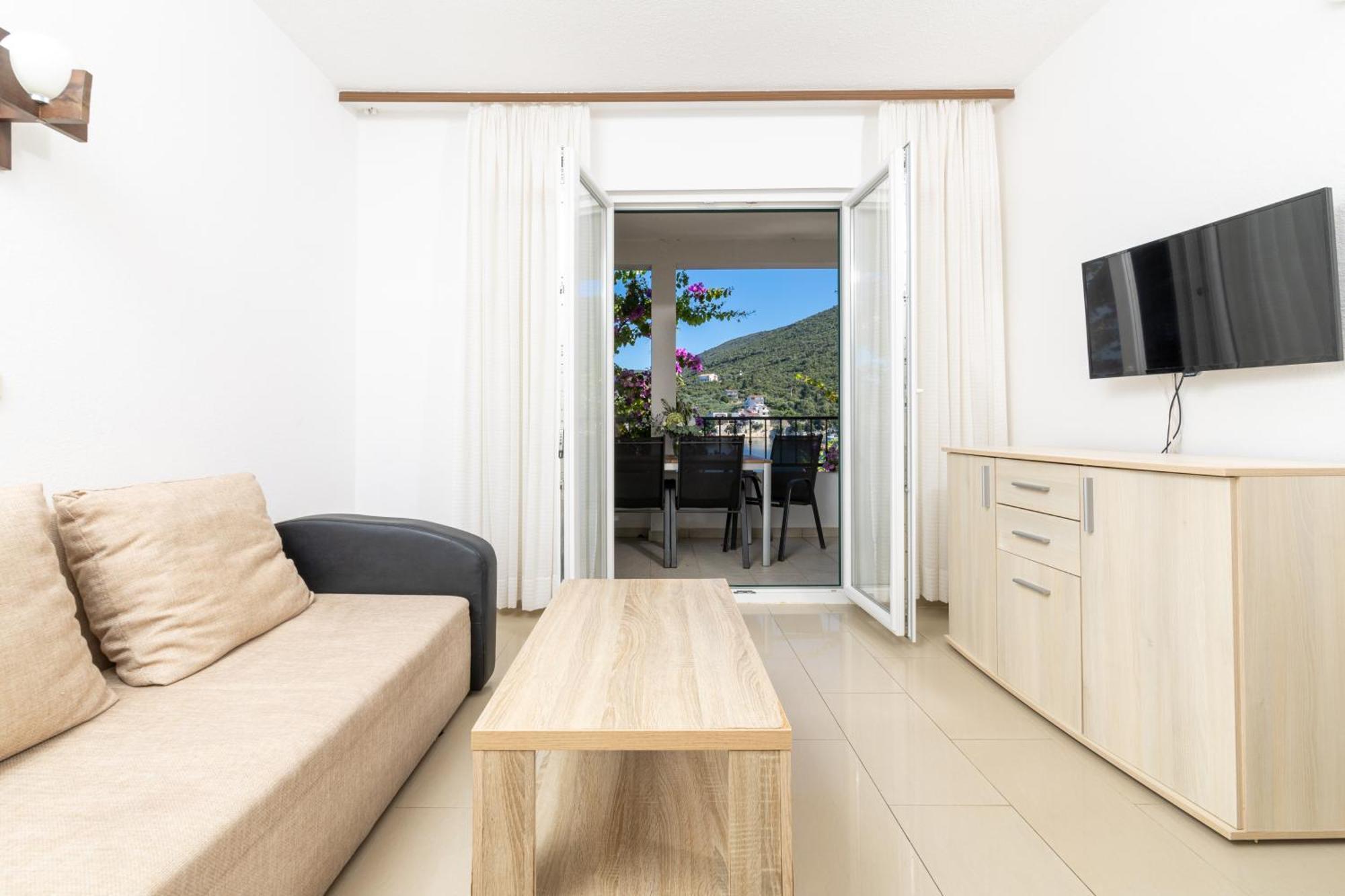 Apartmani Ruzica Zastražišće Extérieur photo